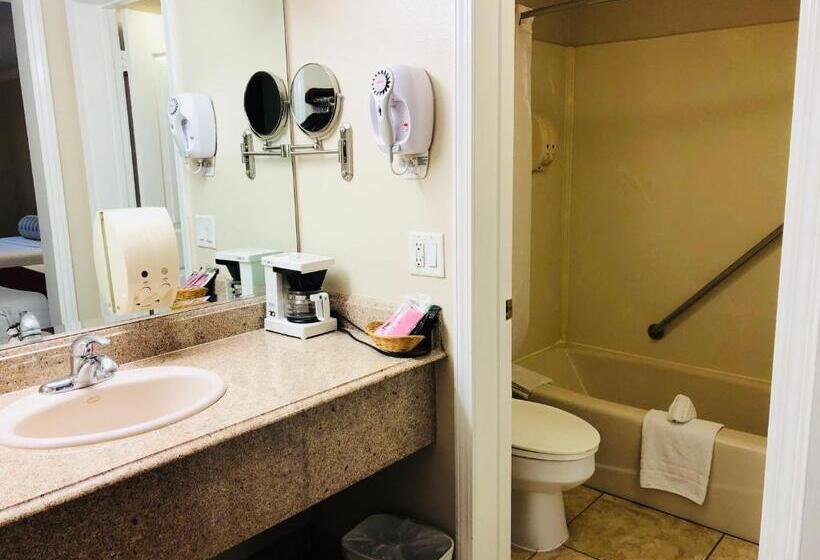 בית מלון כפרי Dynasty Suites