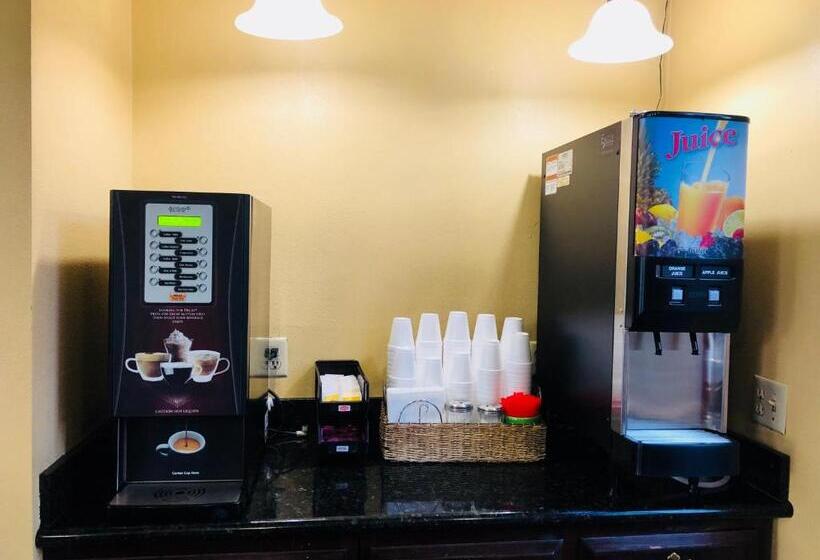 בית מלון כפרי Dynasty Suites