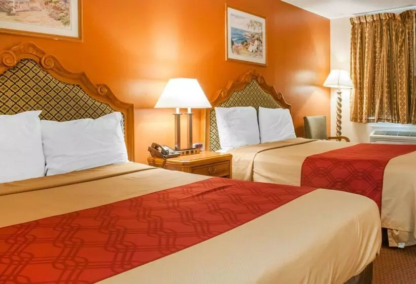 فندق Econo Lodge Hobbs