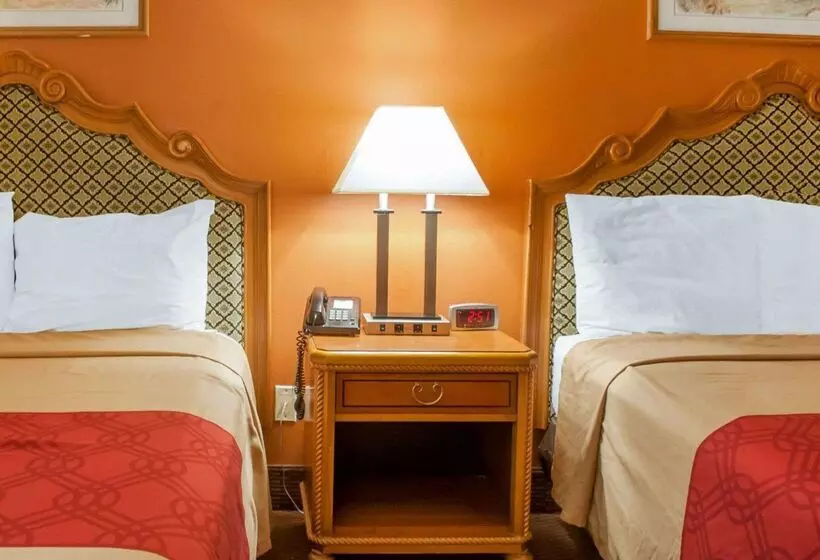 فندق Econo Lodge Hobbs
