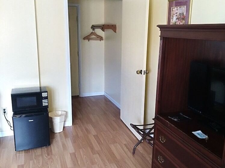 בית מלון כפרי Econo Lodge Hornell