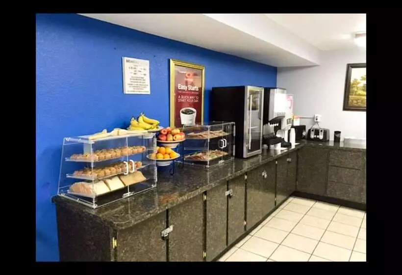 酒店 Econo Lodge Inn & Suites I 64 & Us 13