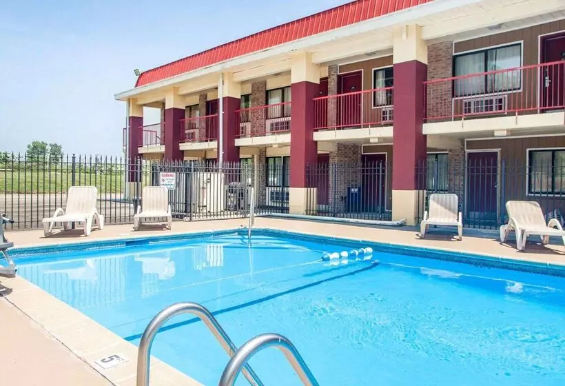 호텔 Econo Lodge Kearney   Liberty