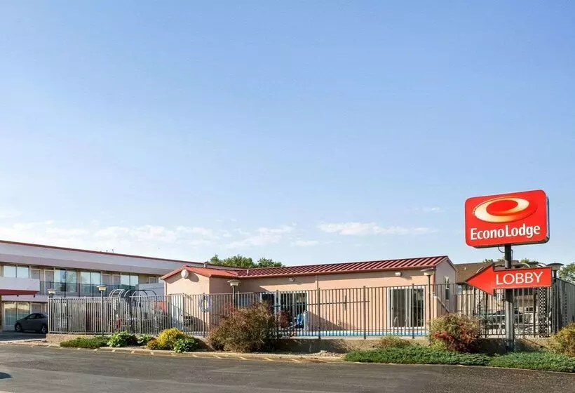 בית מלון כפרי Econo Lodge Wall