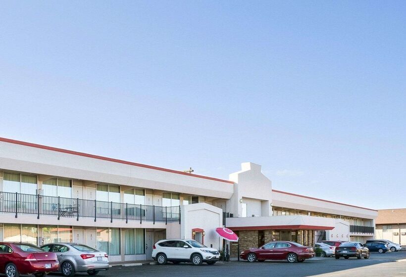 فندق Econo Lodge Wall