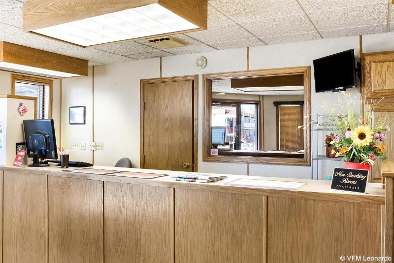 فندق Econo Lodge Wall