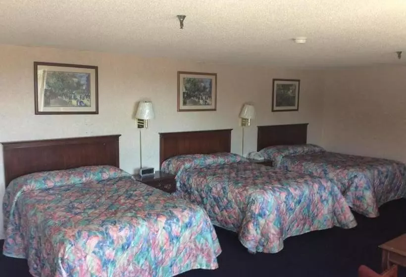 فندق Economy Inn