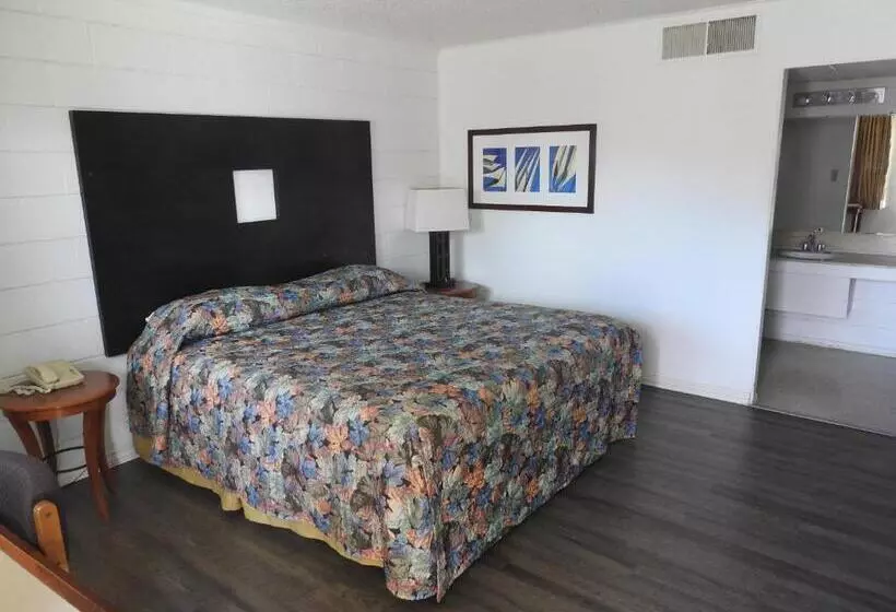 Отель Economy Inn