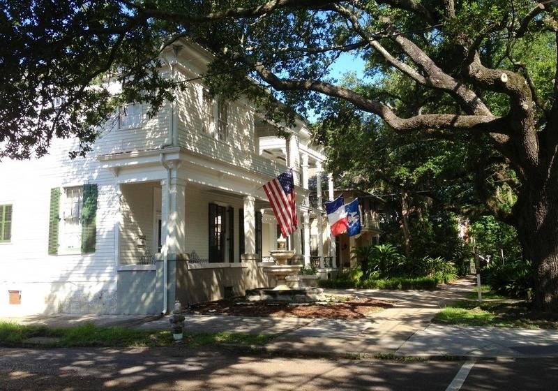 ホテル Degas House