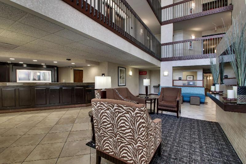 هتل Sonesta Essential Houston Hobby Airport