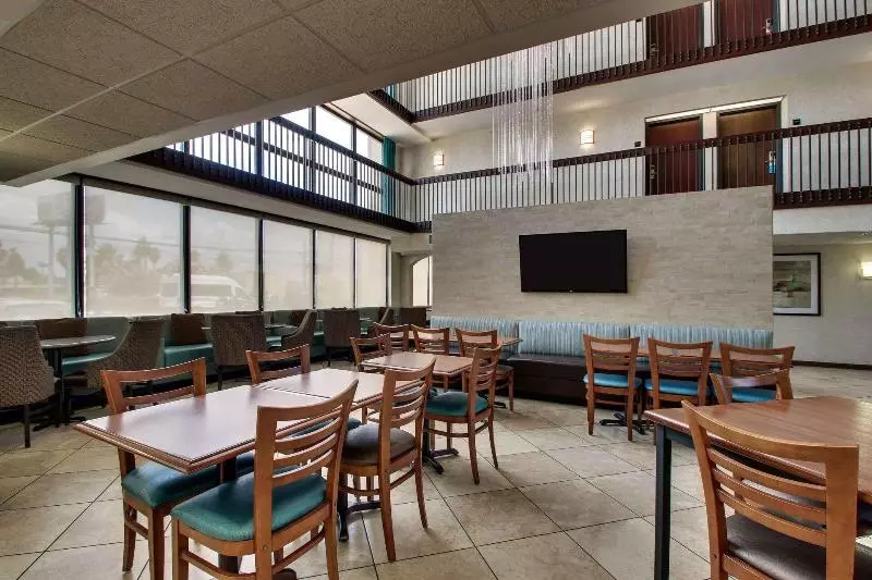 酒店 Sonesta Essential Houston Hobby Airport