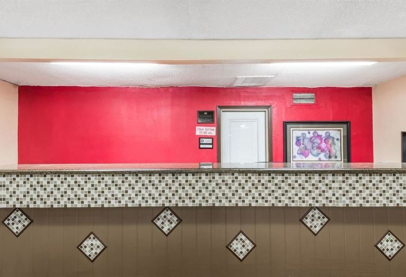 Отель Knights Inn Lake Charles