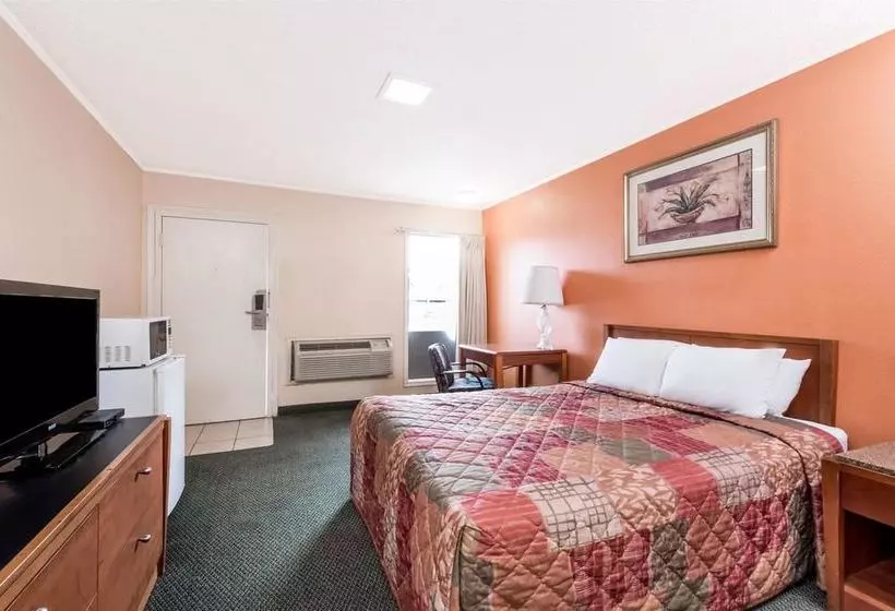 Отель Knights Inn Lake Charles