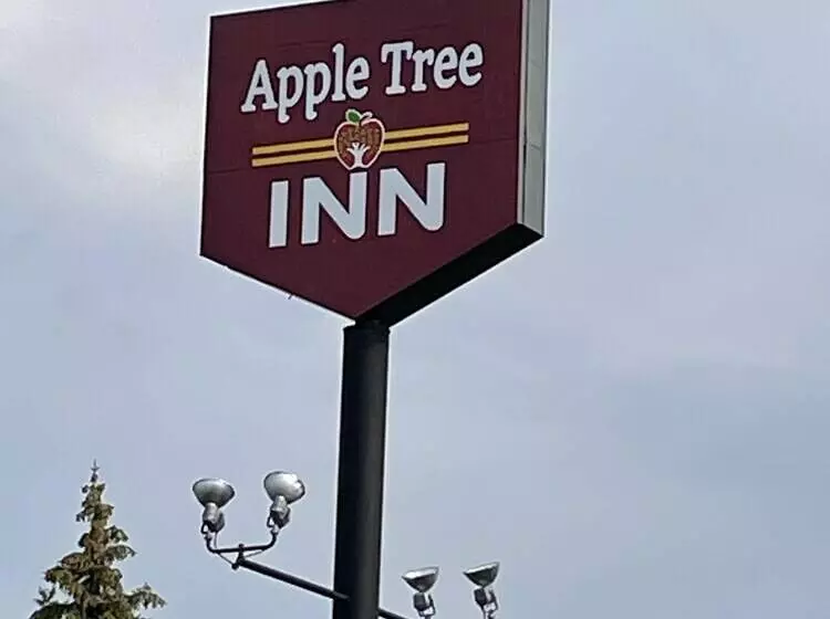 ホテル Rodeway Inn & Suites