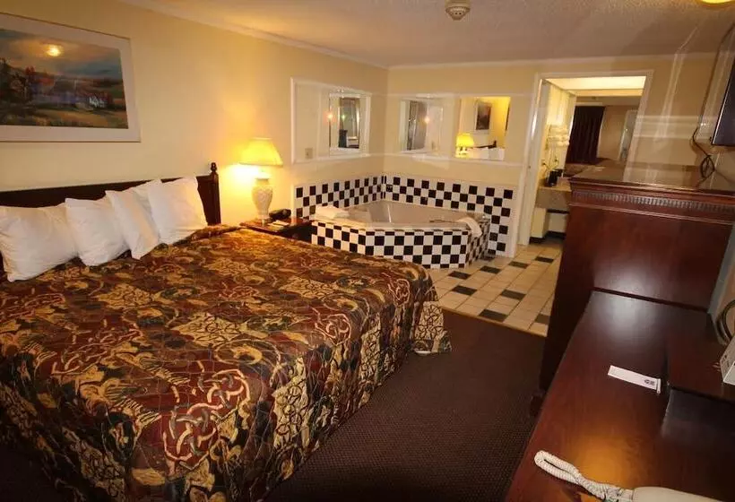 ホテル Rodeway Inn & Suites