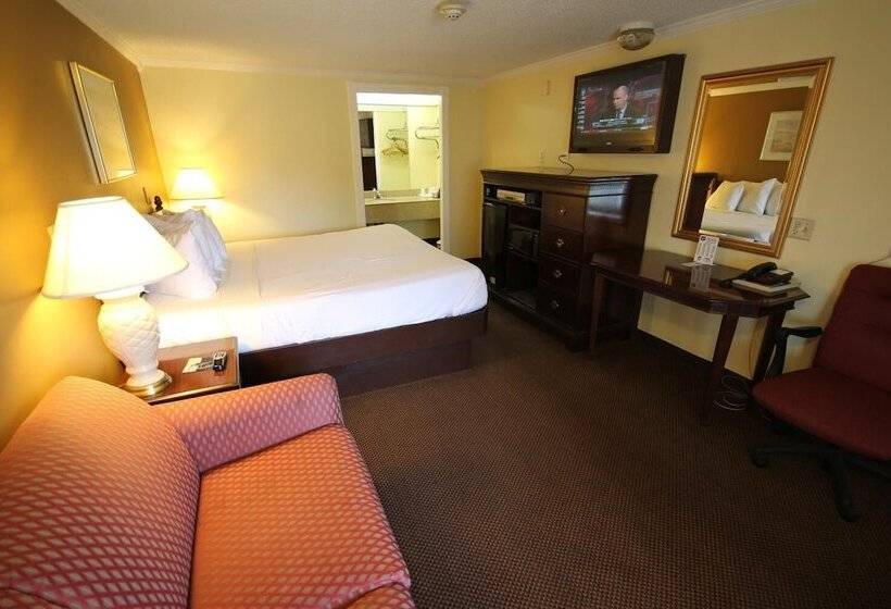 فندق Rodeway Inn & Suites