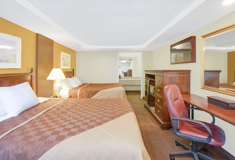 فندق Rodeway Inn & Suites