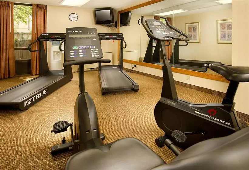 酒店 Pear Tree Inn Kansas City Overland Park