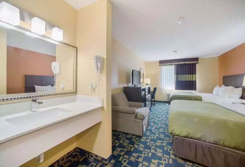 호텔 Quality Inn O Fallon Il   St Louis
