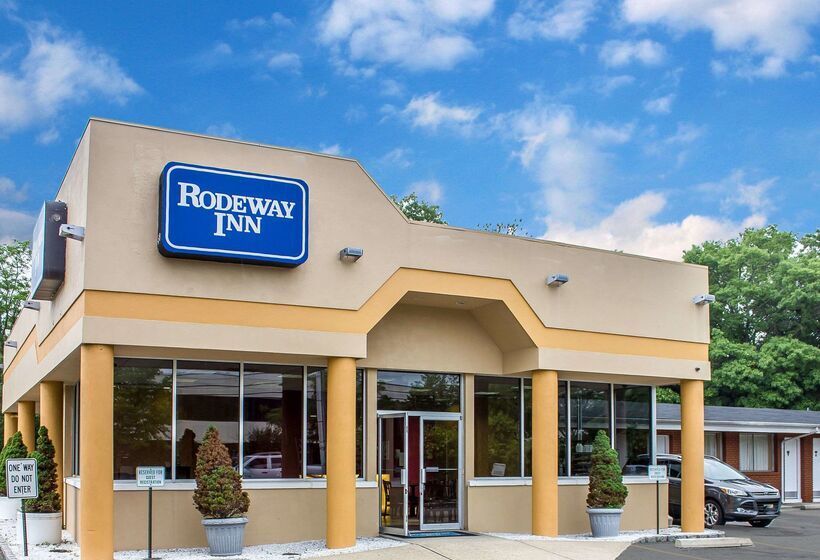 Szálloda Rodeway Inn Macarthur Airport