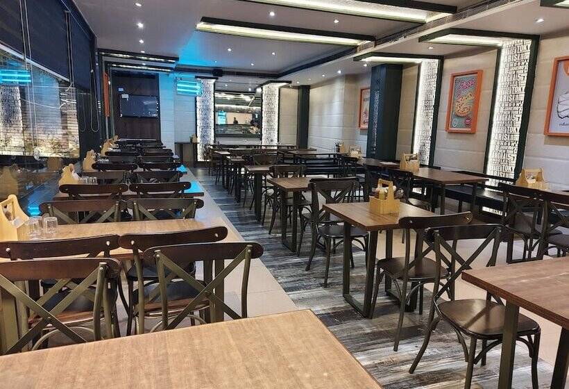 هتل Kingston Resort