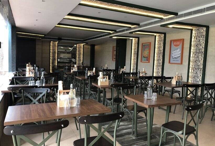 هتل Kingston Resort