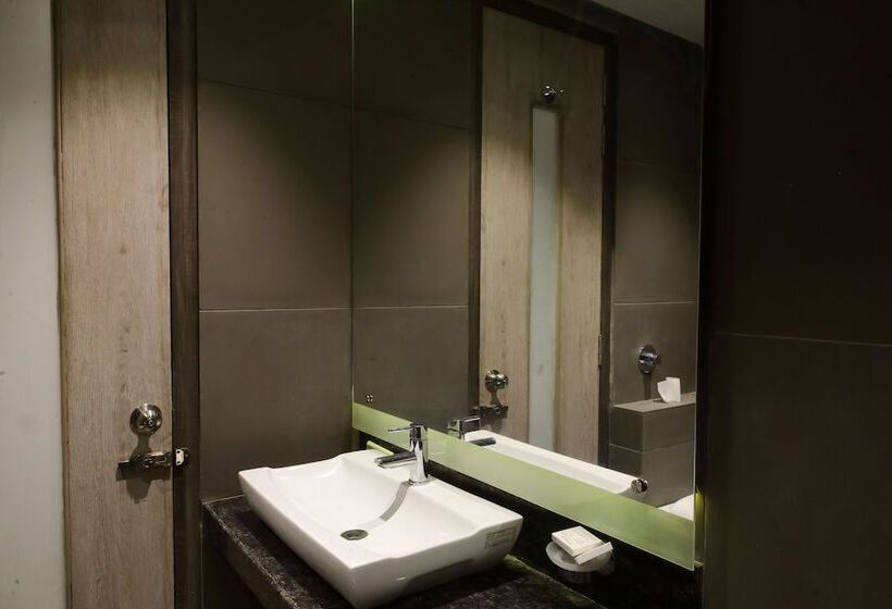 هتل Kingston Resort