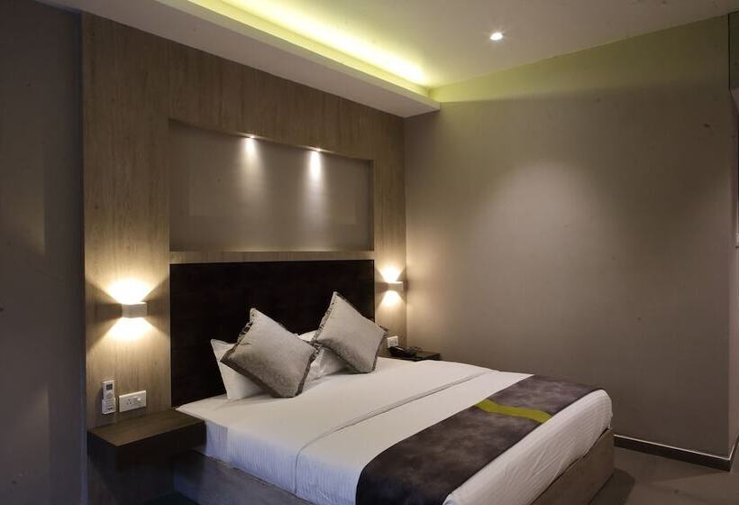 هتل Kingston Resort