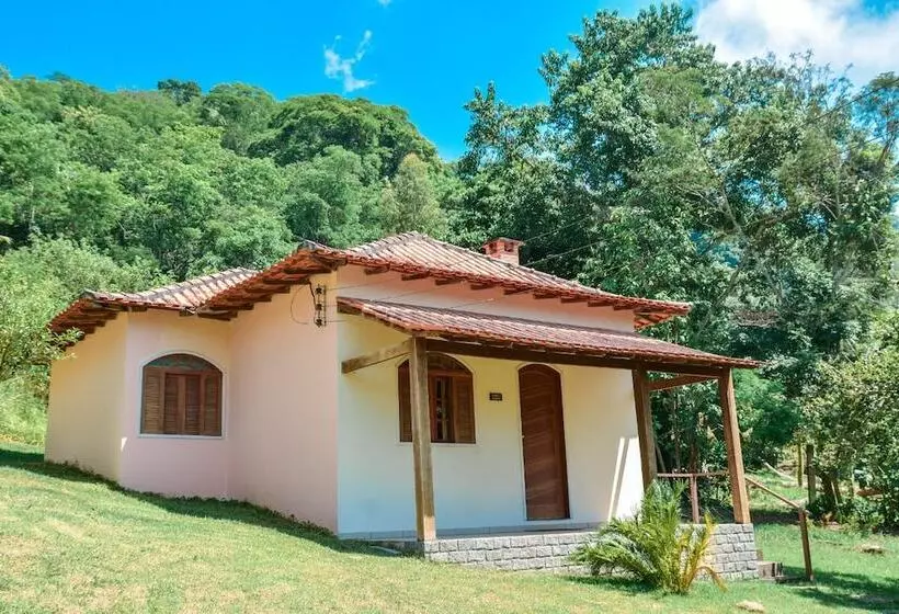 Hotelli Pousada Vale Dos Sonhos