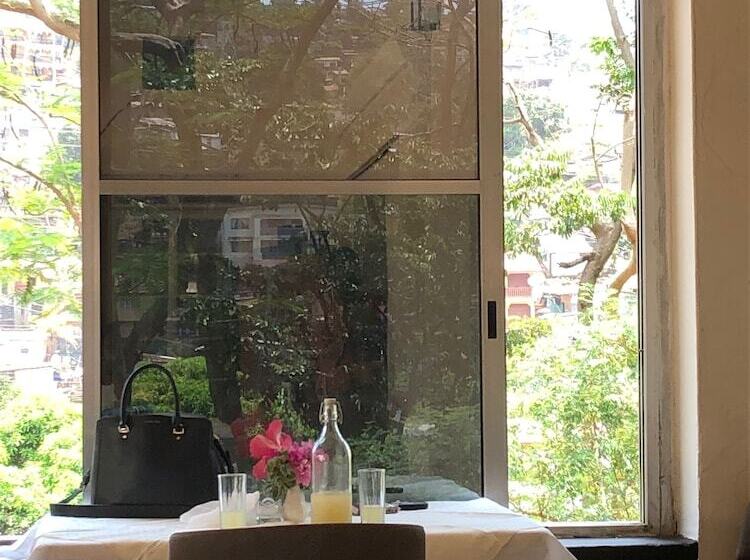 پانسیون Lac S Villa