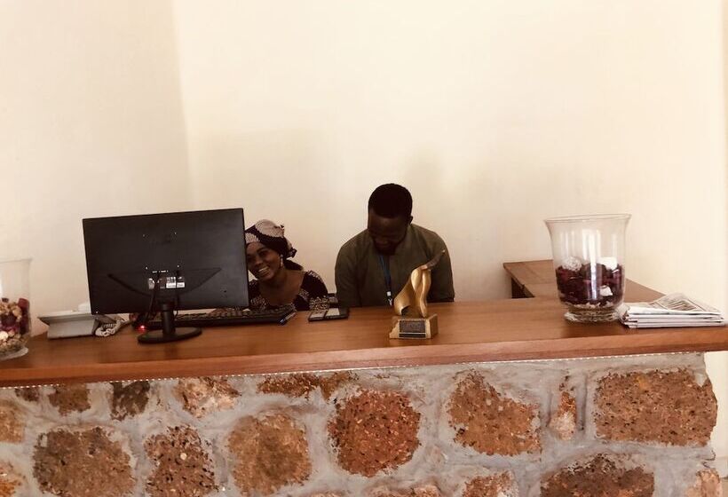 پانسیون Lac S Villa