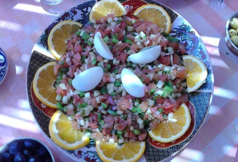 ペンション Tigmi Hamid