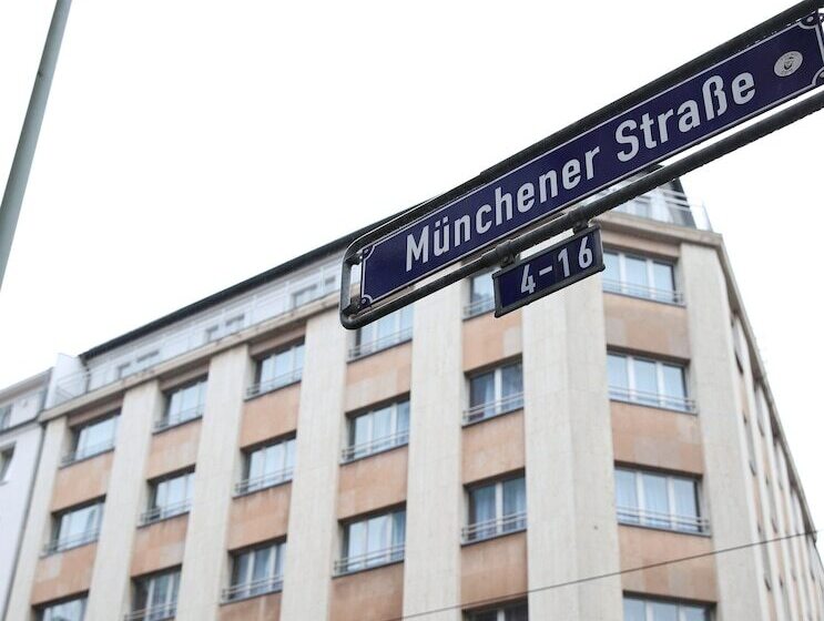 فندق Grand Corner