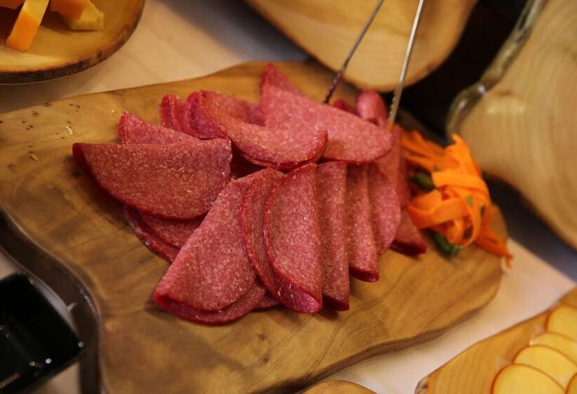 فندق Grand Corner