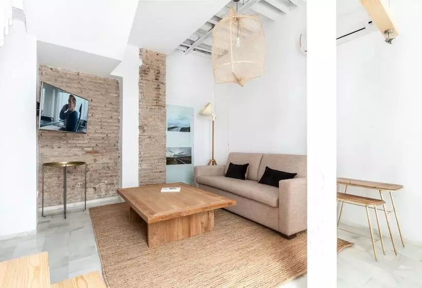 Slow Suites Maestranza