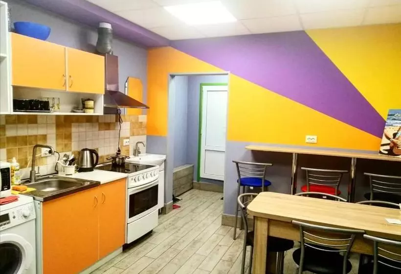 Hostel Meridian
