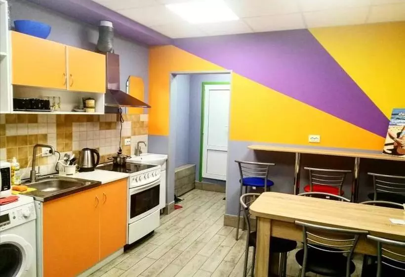 Hostel Meridian