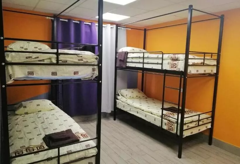 Hostel Meridian