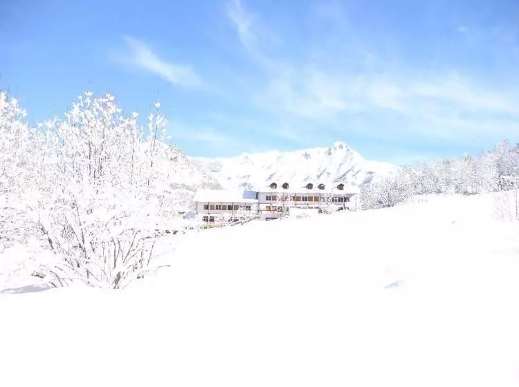 Hotelli Hostel Neige Et Soleil