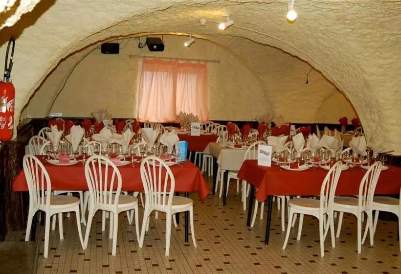 Hotelli Hostel Neige Et Soleil