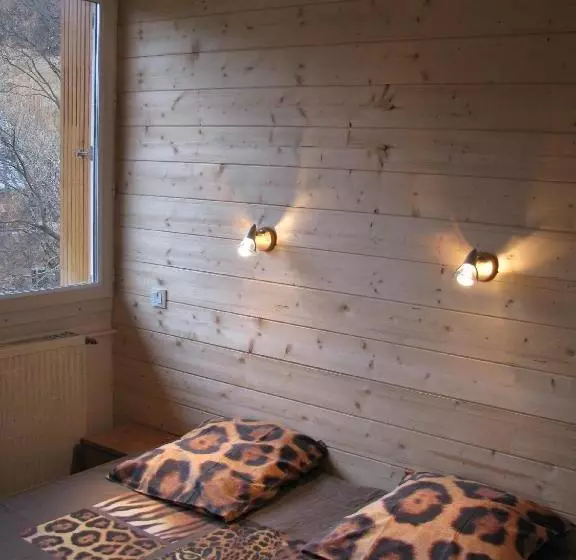 Hotelli Hostel Neige Et Soleil