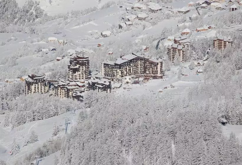 Hotelli Hostel Neige Et Soleil