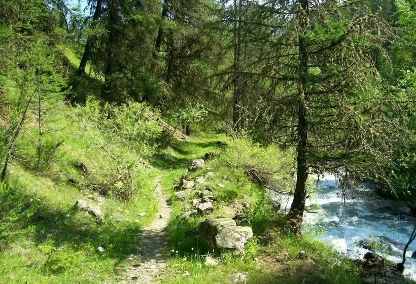 Hotelli Hostel Neige Et Soleil