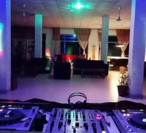 호텔 Oasis Ayurveda Resort