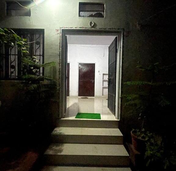 Hotel The Pushkar Flower