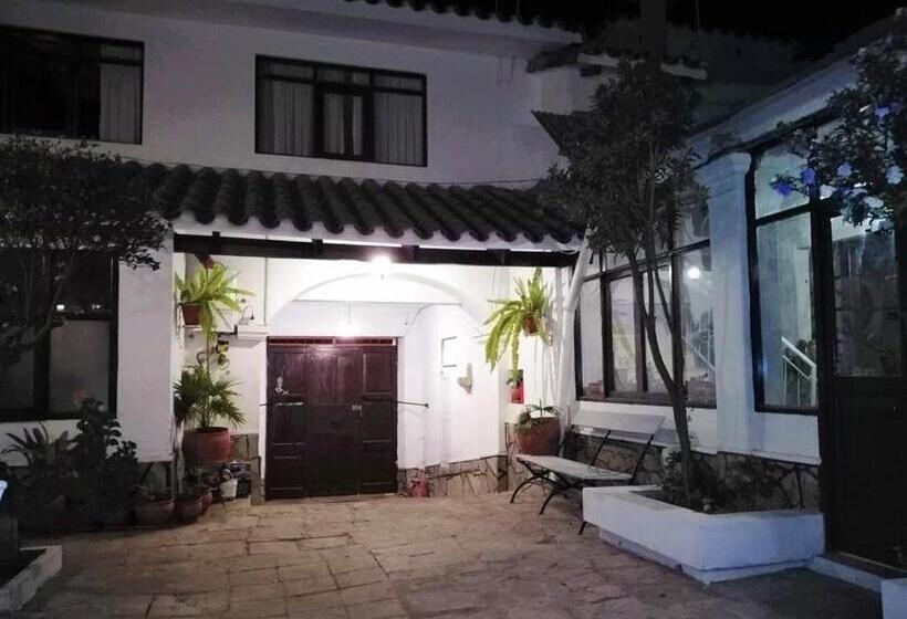 پانسیون Hospedaje Ajayu Sucre