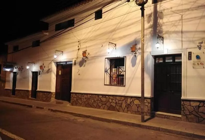 پانسیون Hospedaje Ajayu Sucre