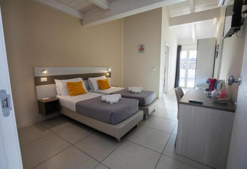 پانسیون La Perla Amantea