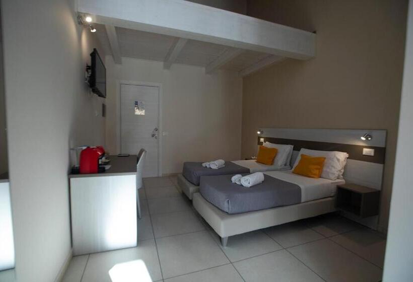 پانسیون La Perla Amantea