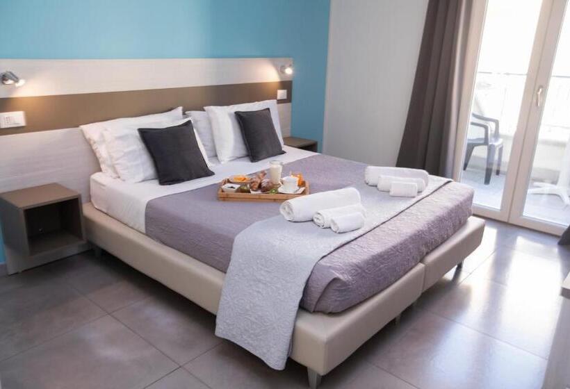 پانسیون La Perla Amantea